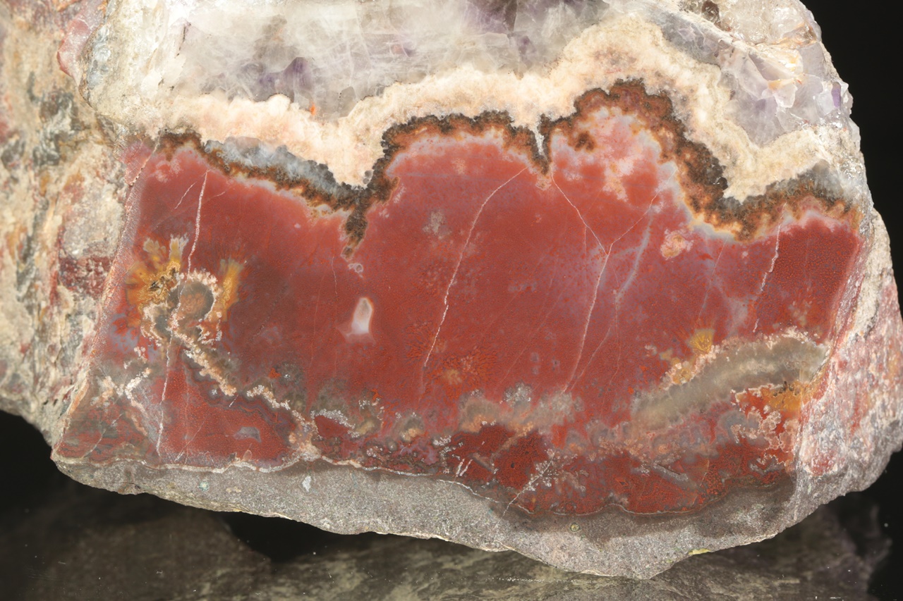 Agate, limonite, calcite - Image 7