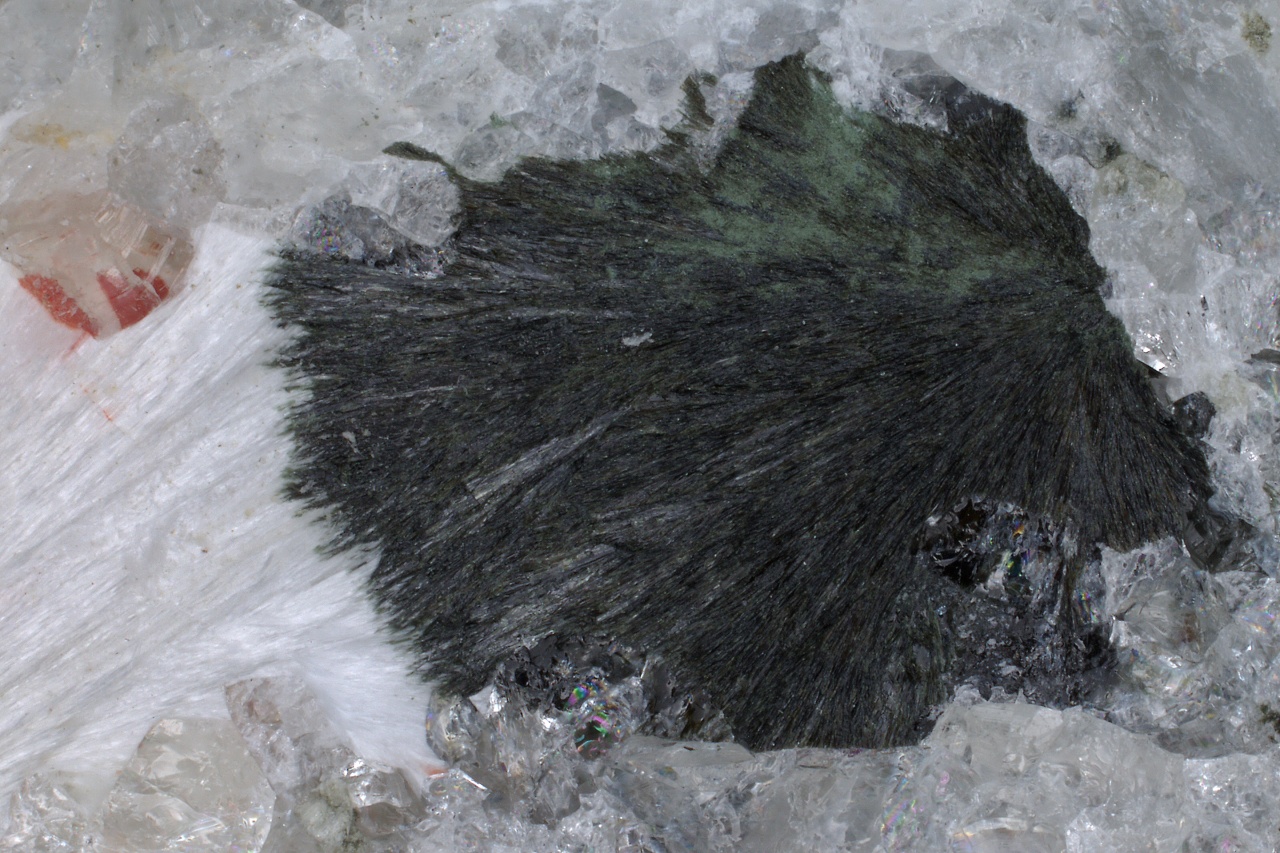 Julgoldit-Fe2+, pektolit - Image 3