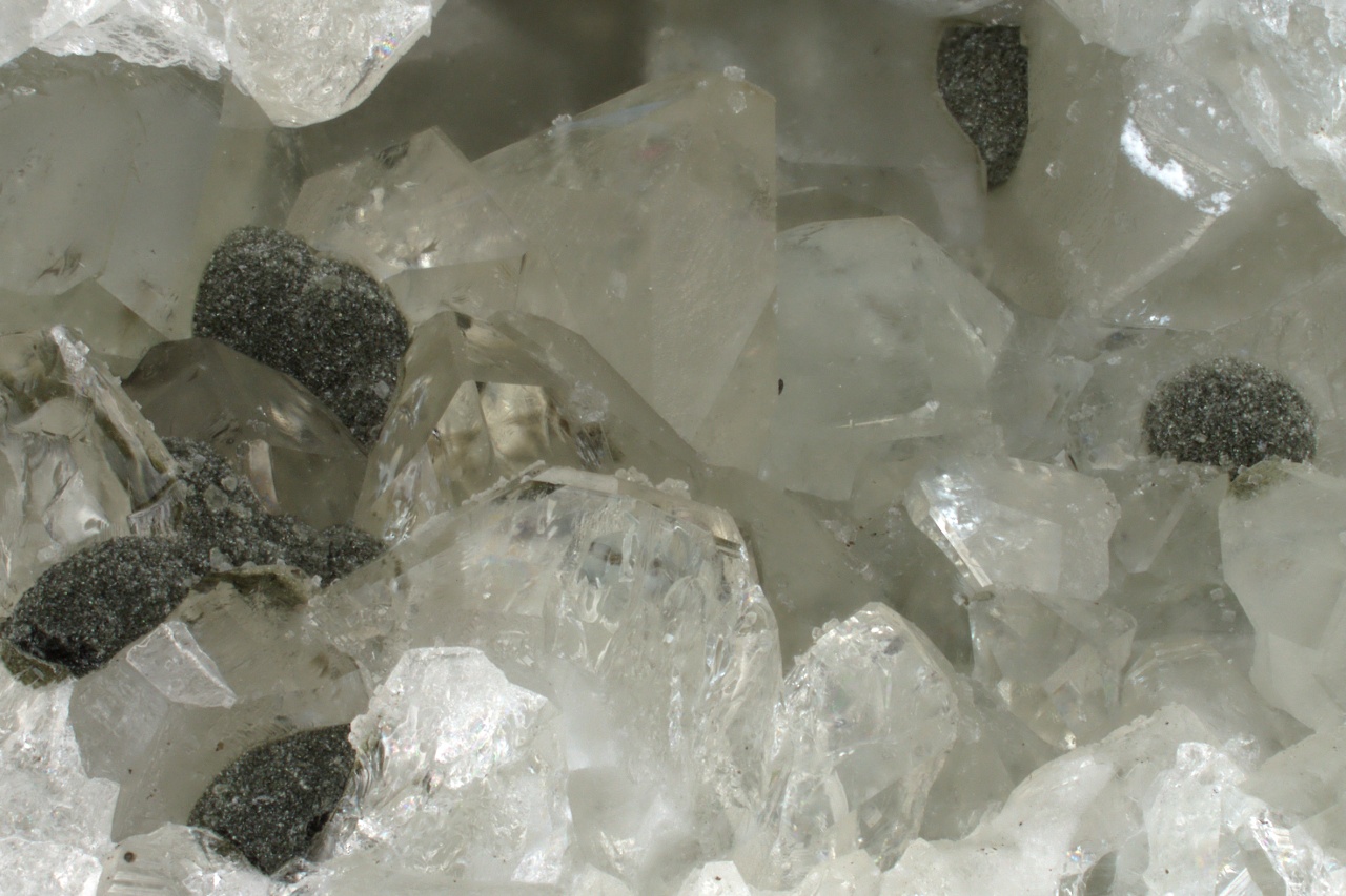 Julgoldit-Fe2+, datolit - Image 7