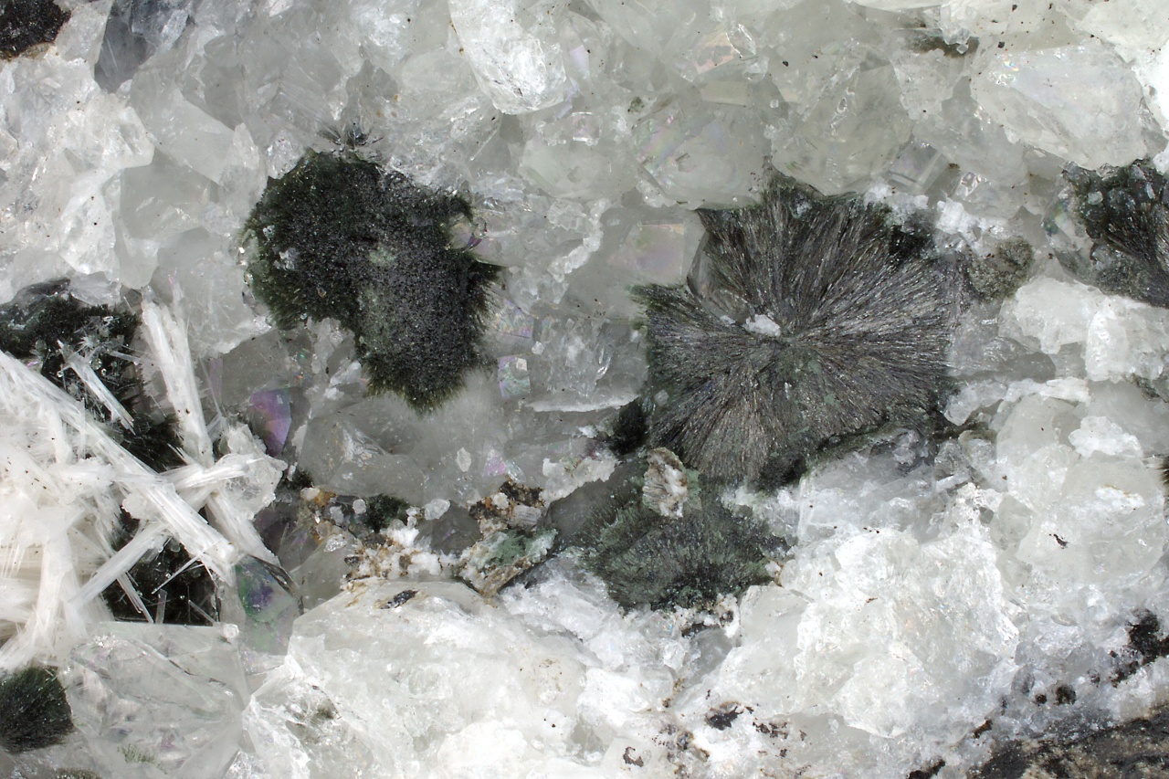 Julgoldit-Fe2+, pektolit - Image 7