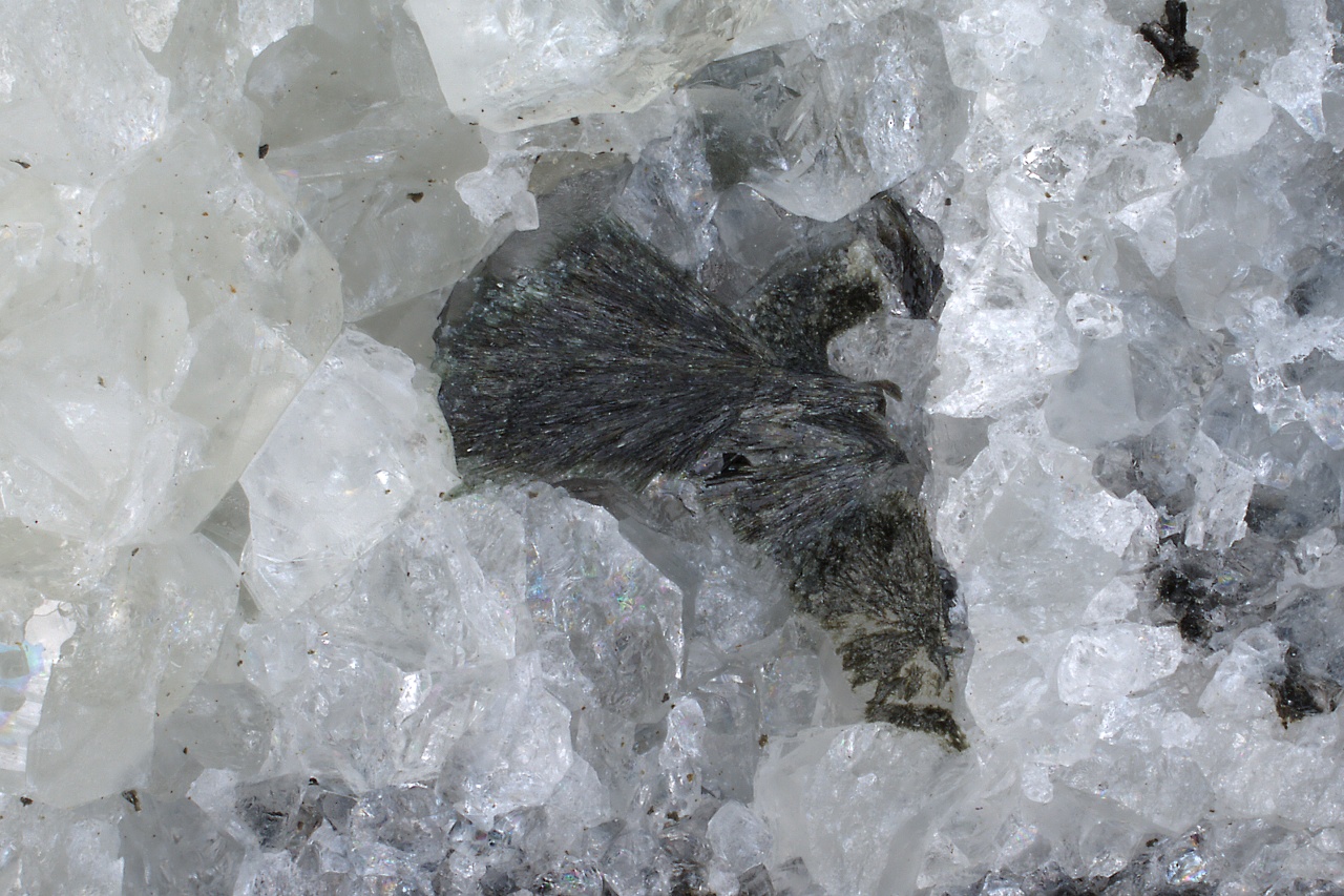 Julgoldit-Fe2+, pektolit - Image 3