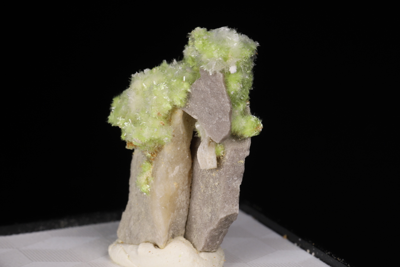 Carlhintzeite, creedite - Image 9