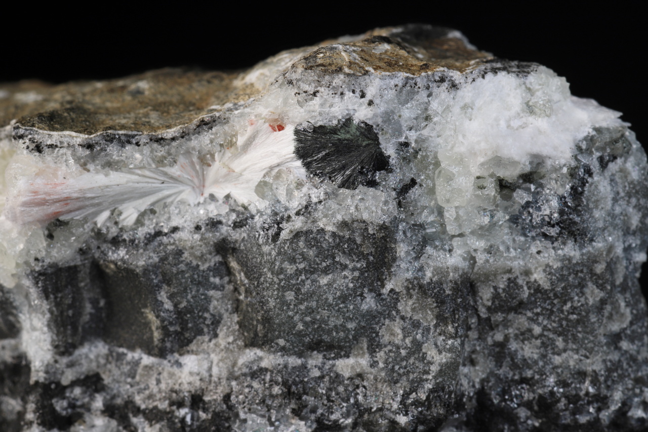 Julgoldit-Fe2+, pektolit - Image 8