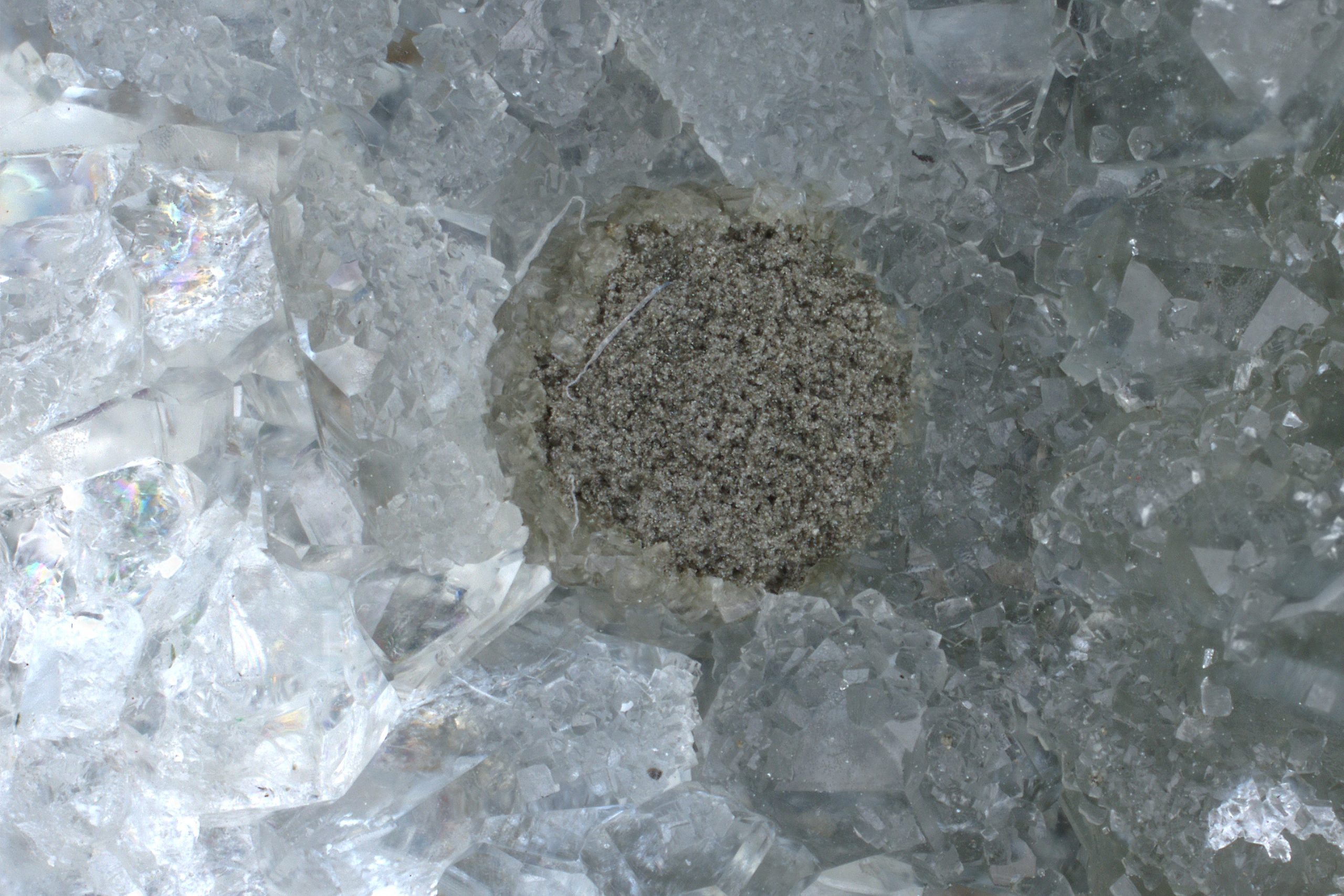 Julgoldit-Fe2+, datolit - Image 4