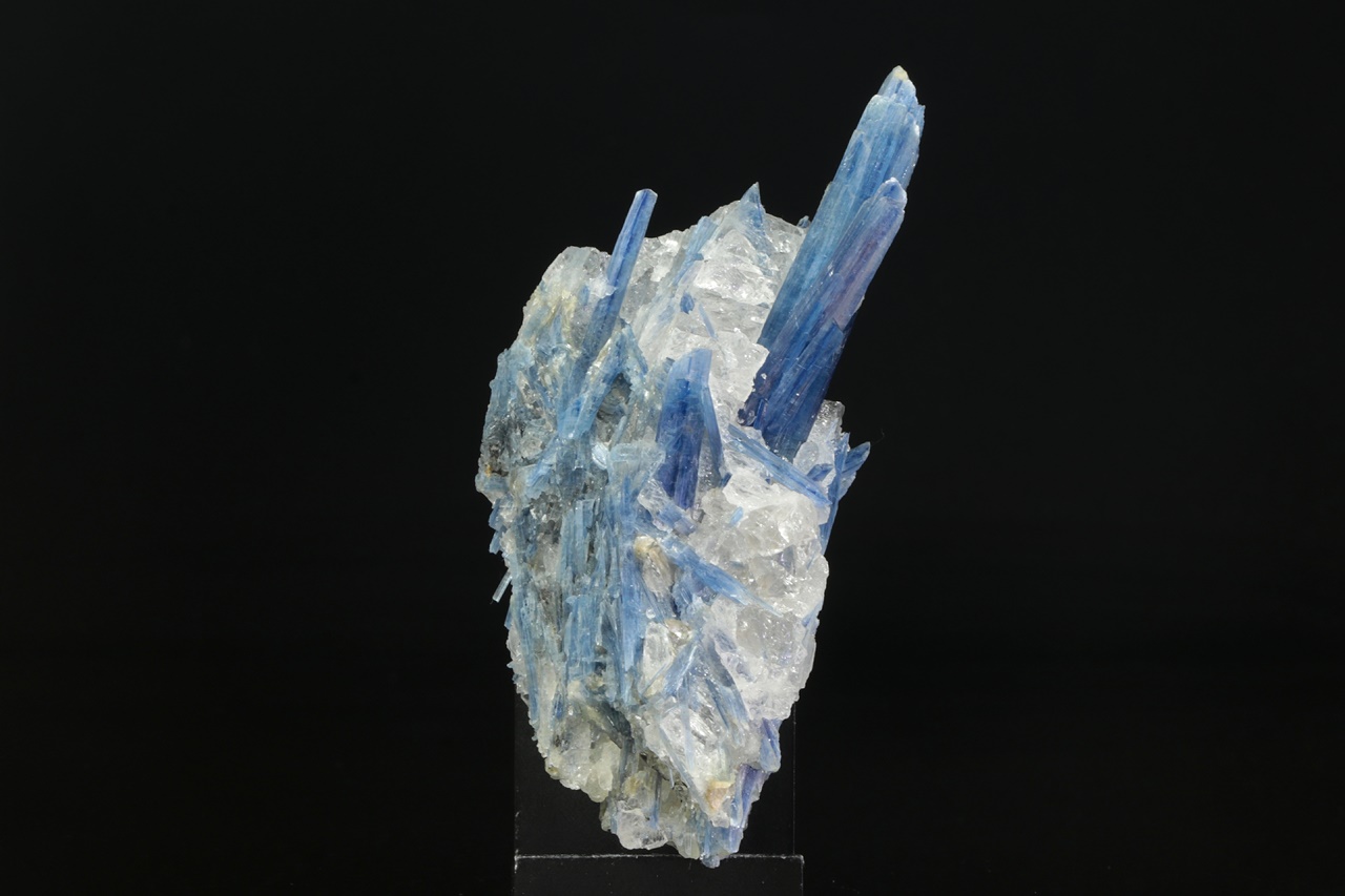 Kyanite - Image 6