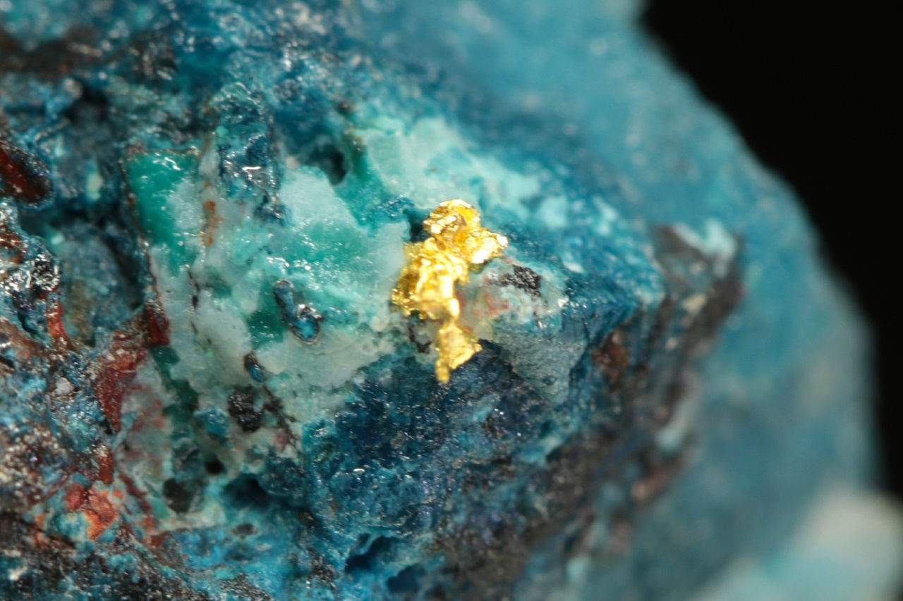 Gold, shattuckite - Image 7