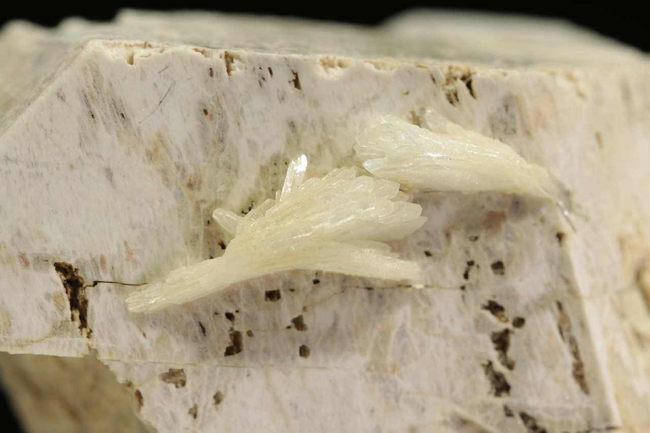 Turmalín, mikroklín - Image 10